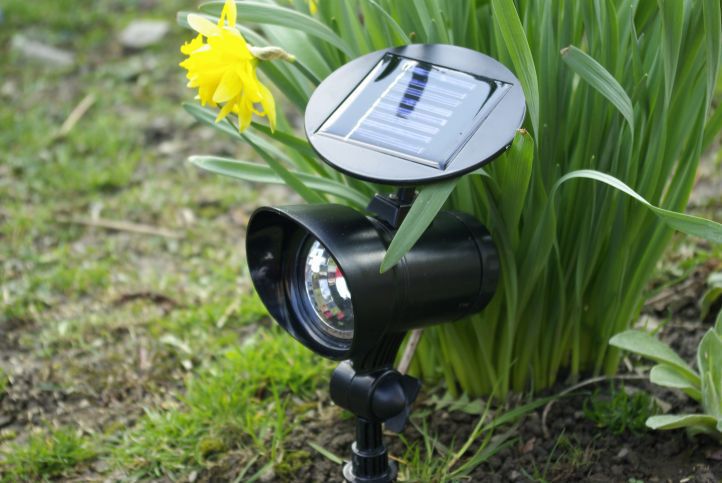 Zahradní reflektor se solárním napájením, 3 LED diody